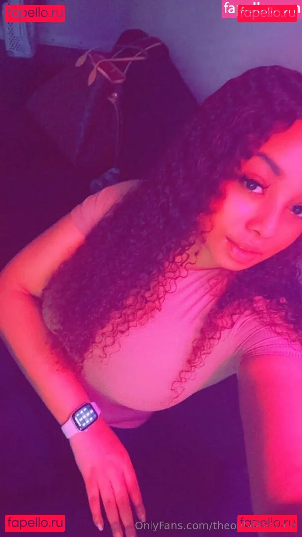 theonlylayafree Onlyfans Photo Gallery 