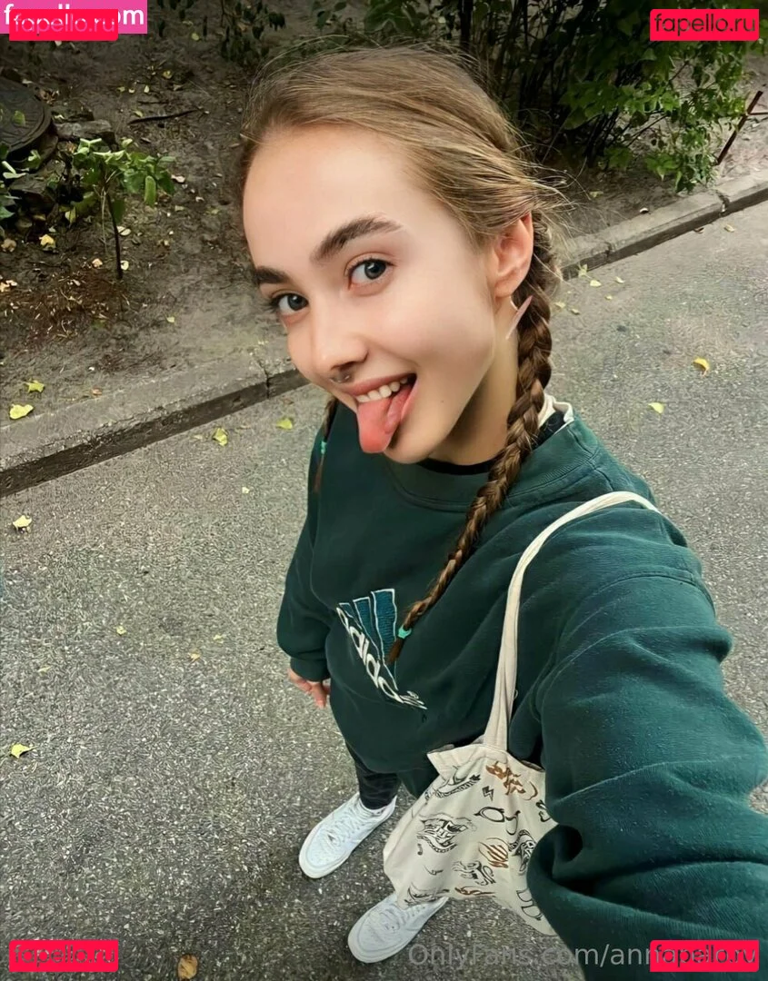 annabarby Onlyfans Photo Gallery 