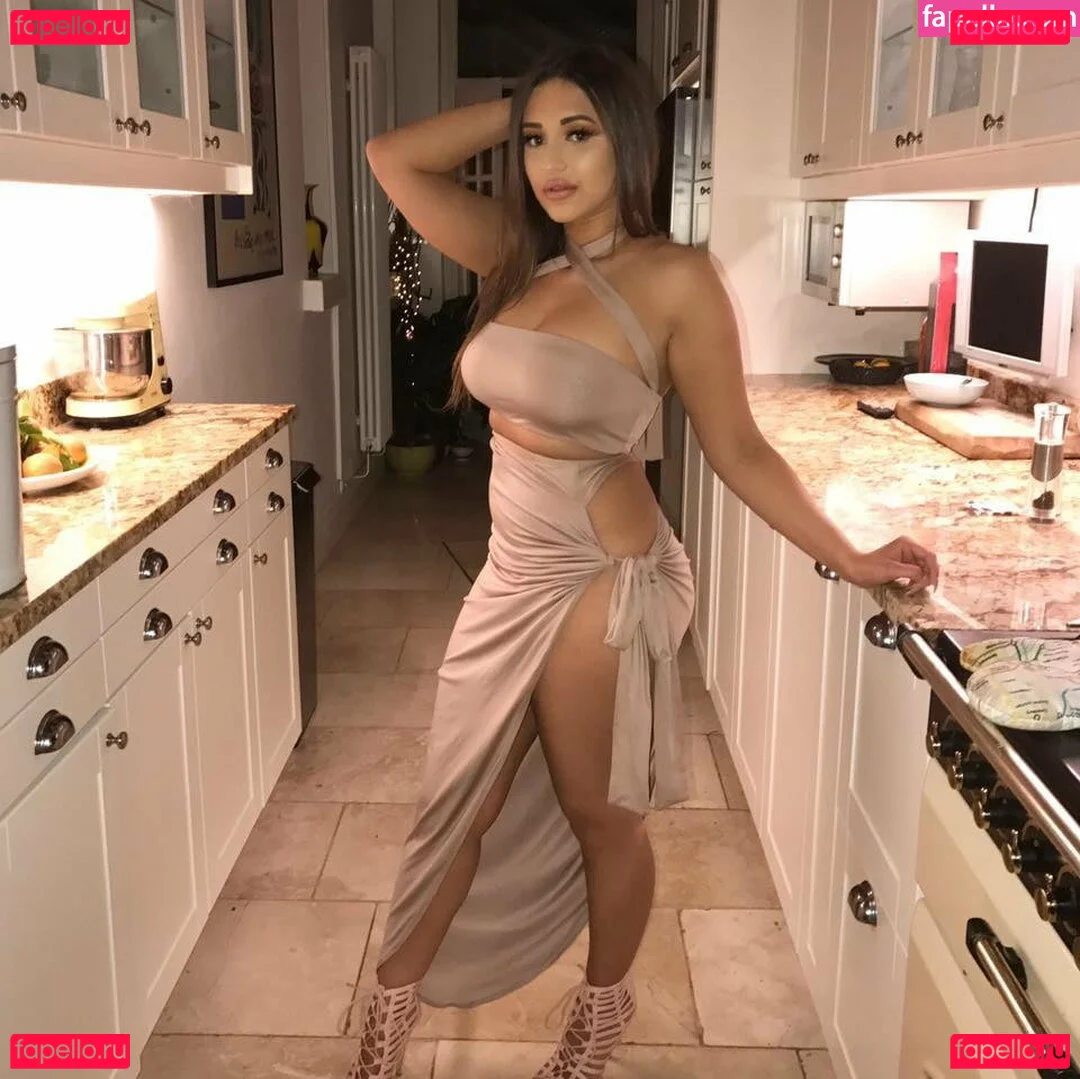 Sarah Malcolm Onlyfans Photo Gallery 