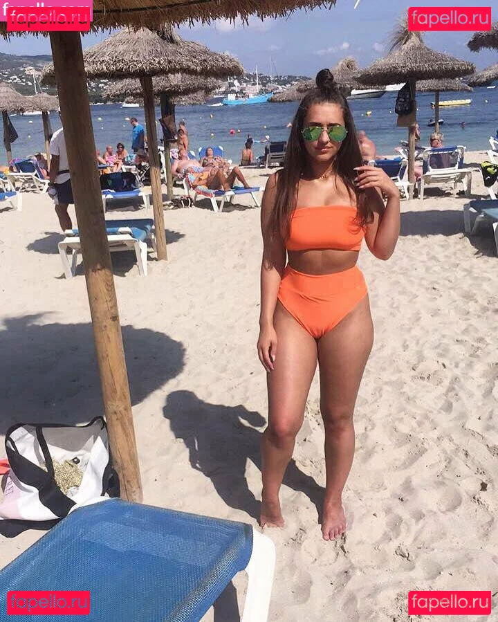 Sarah Malcolm Onlyfans Photo Gallery 