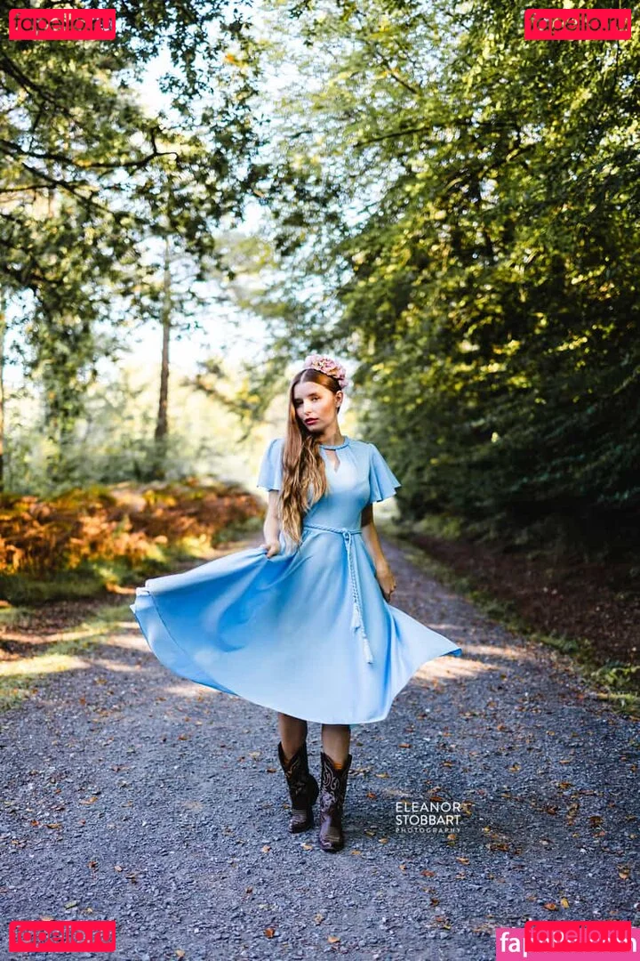 Jade Lyon Onlyfans Photo Gallery 