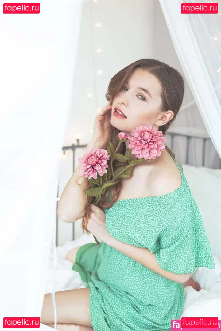 Jade Lyon Onlyfans Photo Gallery 