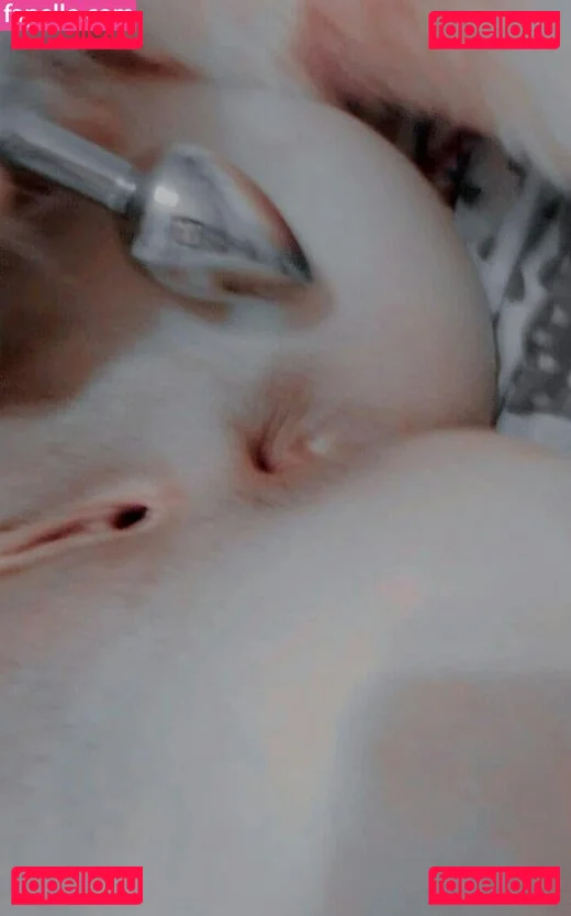 BrianaSeyfried Onlyfans Photo Gallery 