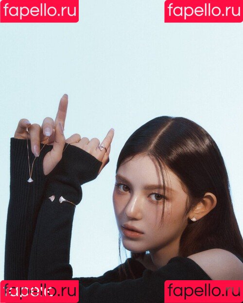 NewJeans Onlyfans Photo Gallery 