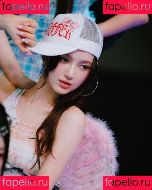 NewJeans Onlyfans Photo Gallery 