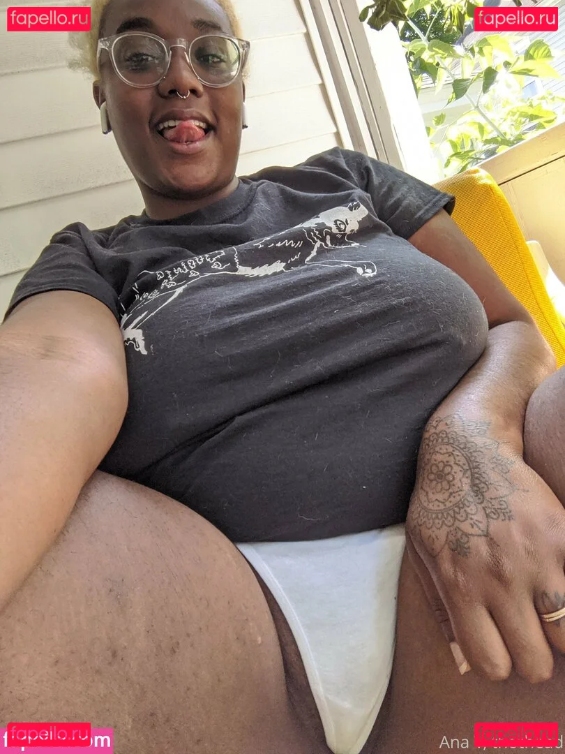 thothead Onlyfans Photo Gallery 