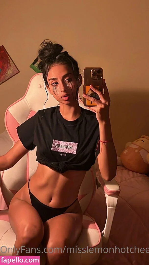 theultimatedeciever Onlyfans Photo Gallery 