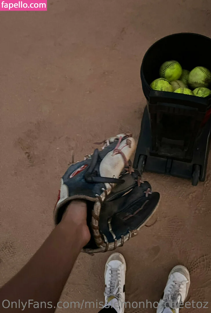 theultimatedeciever Onlyfans Photo Gallery 