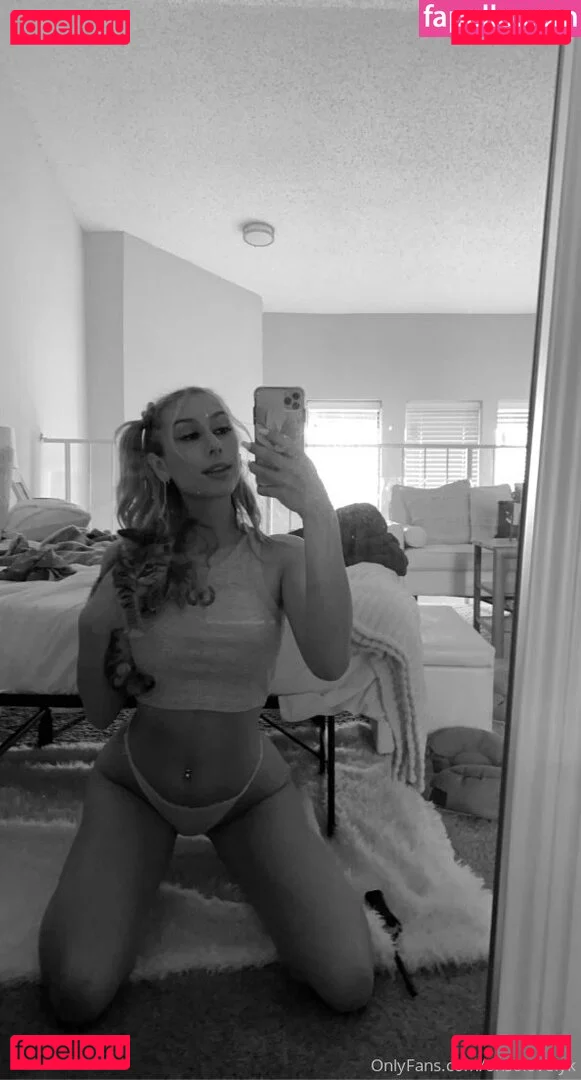 ohsolovelyk Onlyfans Photo Gallery 