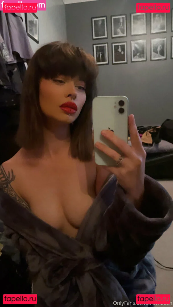 clomason Onlyfans Photo Gallery 