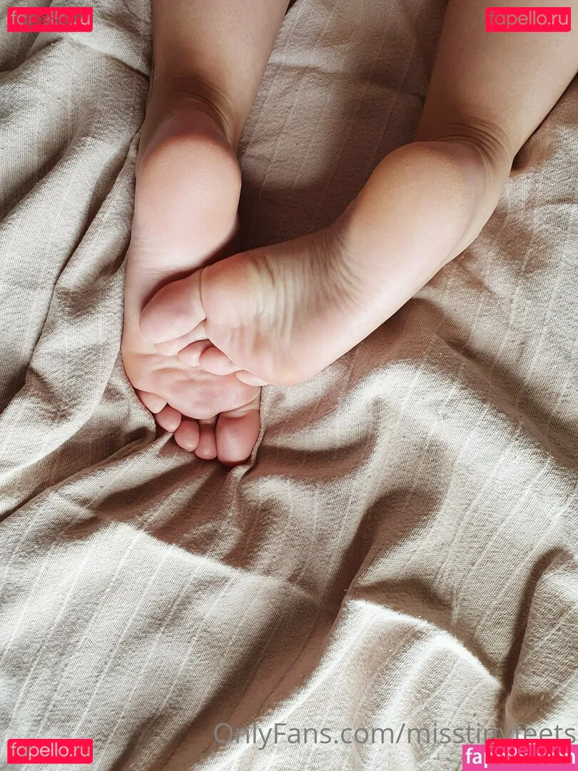 misstinyfeets Onlyfans Photo Gallery 