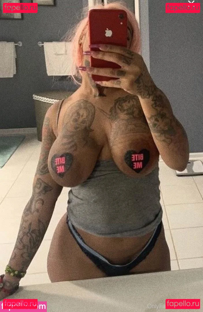 PinkB Onlyfans Photo Gallery 