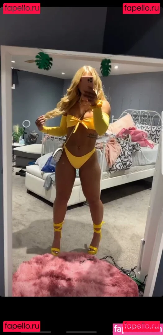 lelizabeth Onlyfans Photo Gallery 