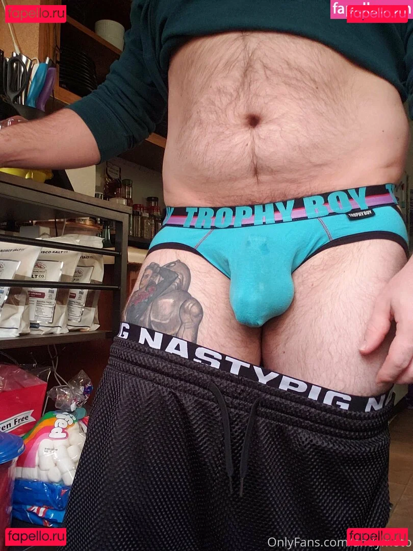 andymoto Onlyfans Photo Gallery 