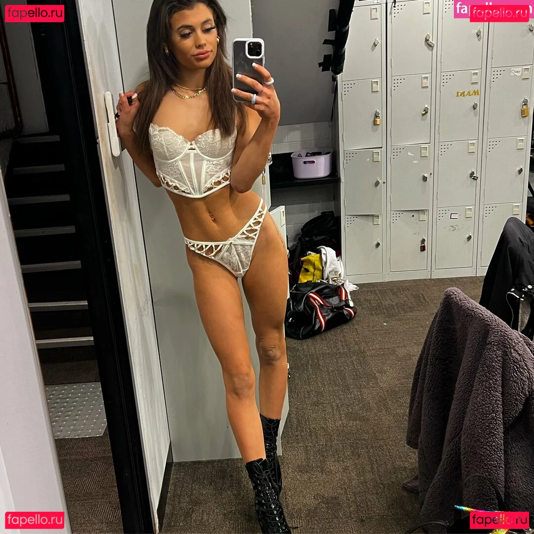 loochibabi Onlyfans Photo Gallery 