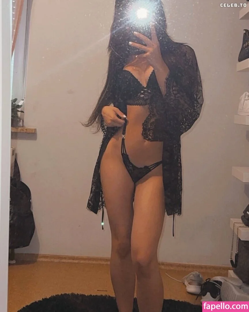 Doreengnadi Onlyfans Photo Gallery 