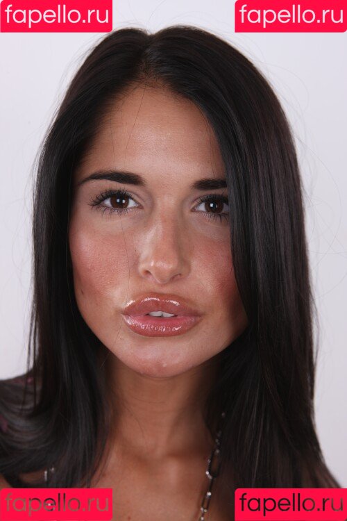 Nikola Jirásková Onlyfans Photo Gallery 