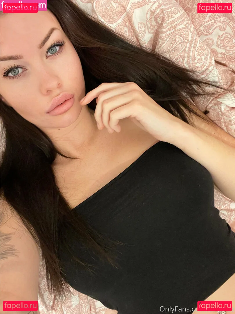 eliinfree Onlyfans Photo Gallery 