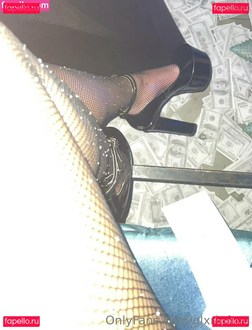 glxriqfree Onlyfans Photo Gallery 