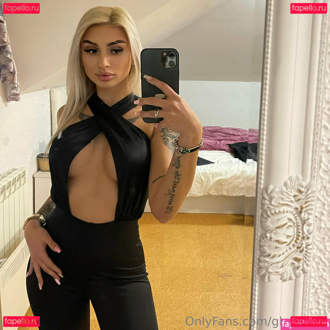 glxriqfree Onlyfans Photo Gallery 