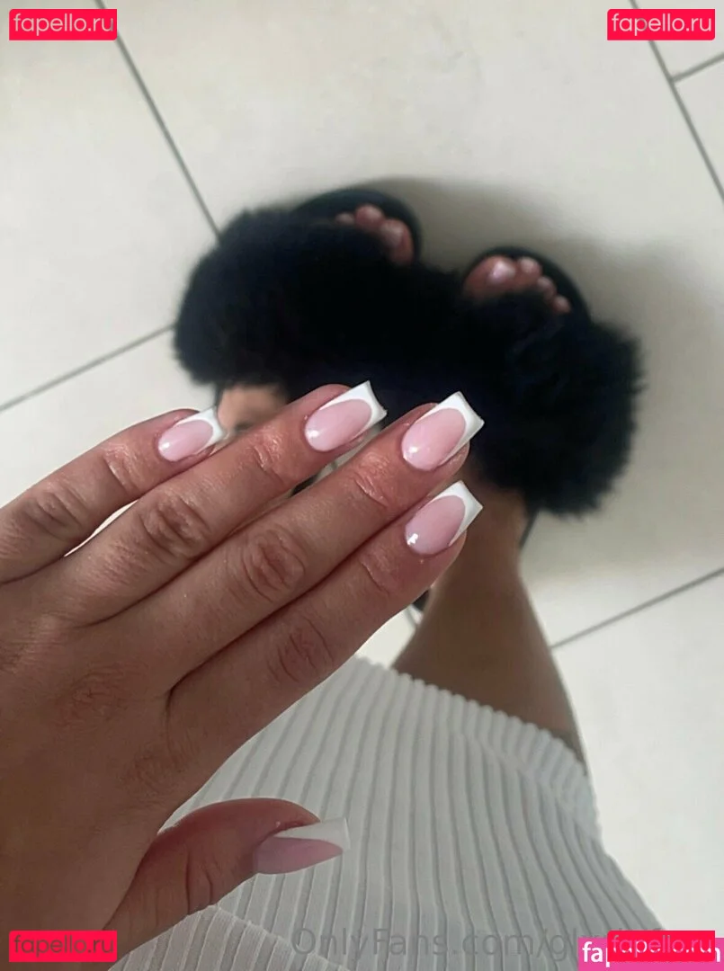 glxriqfree Onlyfans Photo Gallery 