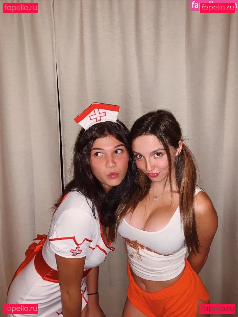 Chlotobin Onlyfans Photo Gallery 