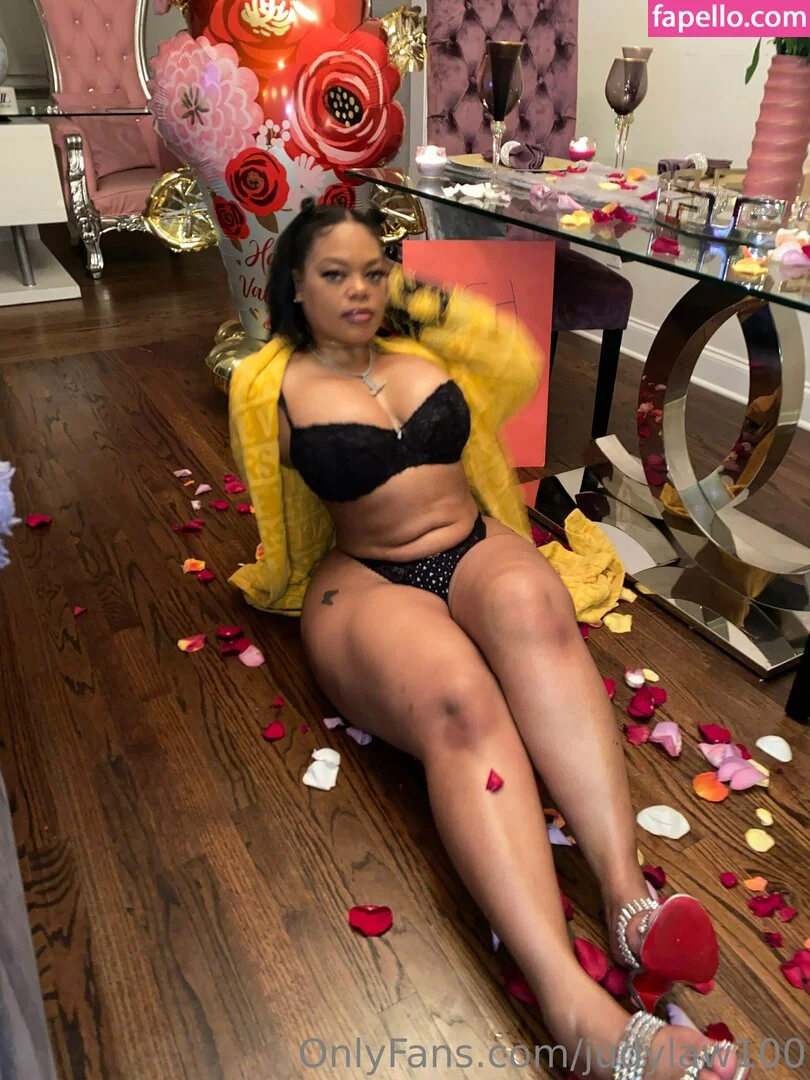 judylaw100 Onlyfans Photo Gallery 