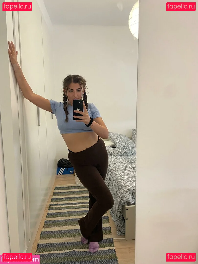 crazybritishoe Onlyfans Photo Gallery 