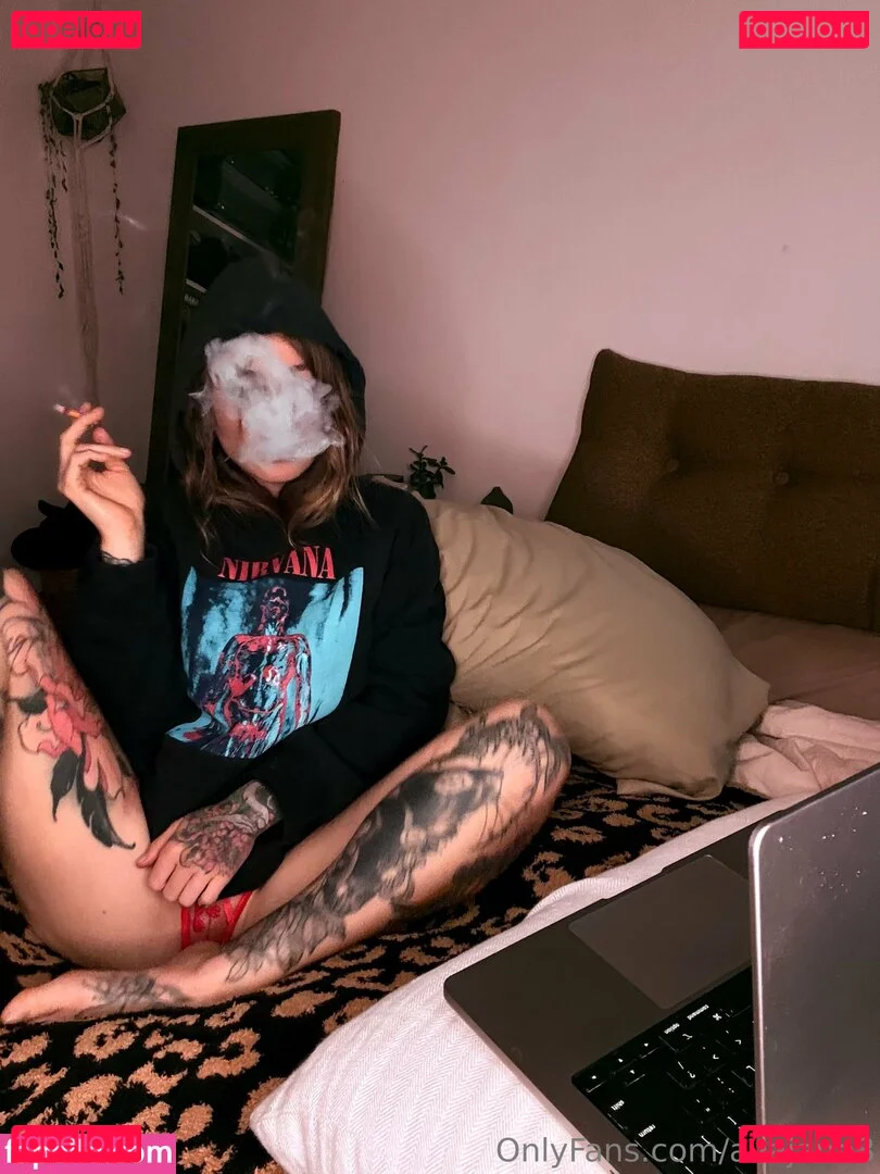 avajane8 Onlyfans Photo Gallery 