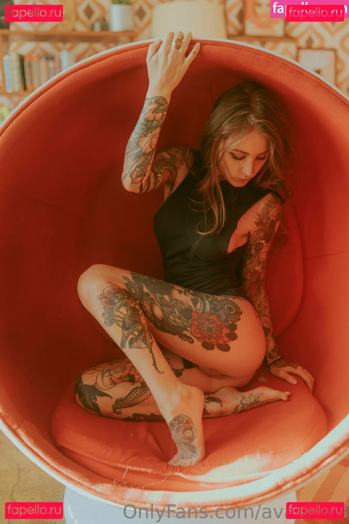 avajane8 Onlyfans Photo Gallery 