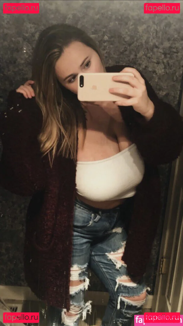 Autumn Lee Onlyfans Photo Gallery 