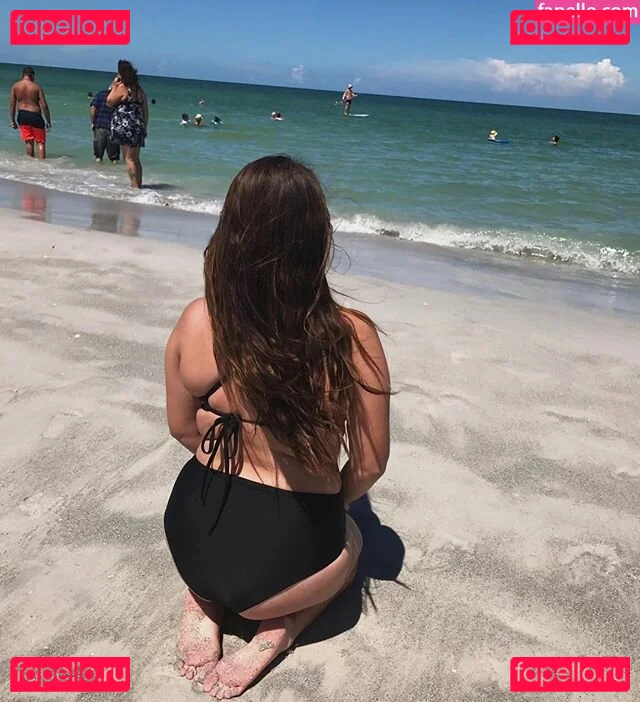 Autumn Lee Onlyfans Photo Gallery 