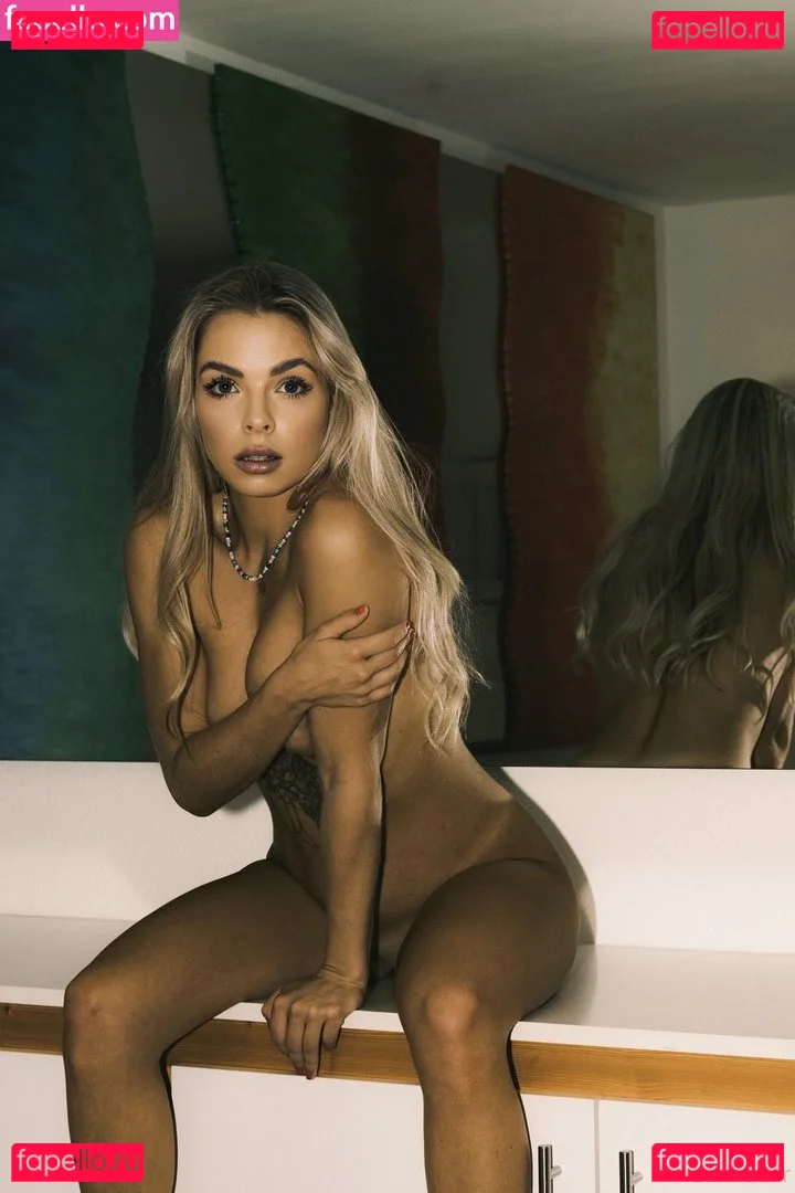 Luana SG Onlyfans Photo Gallery 