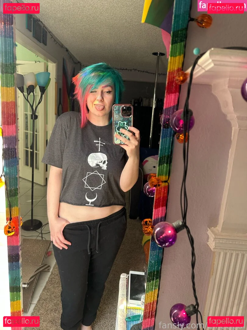 EllieOpal Onlyfans Photo Gallery 