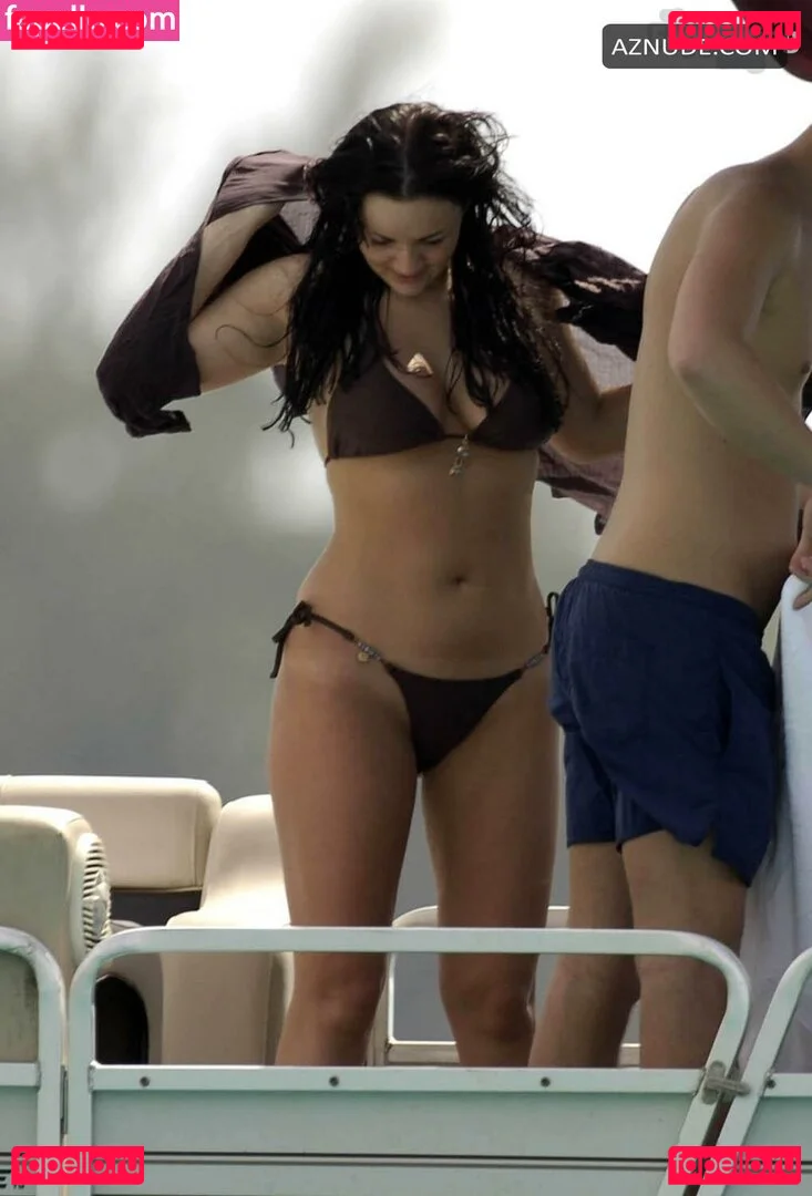 Martine McCutcheon Onlyfans Photo Gallery 