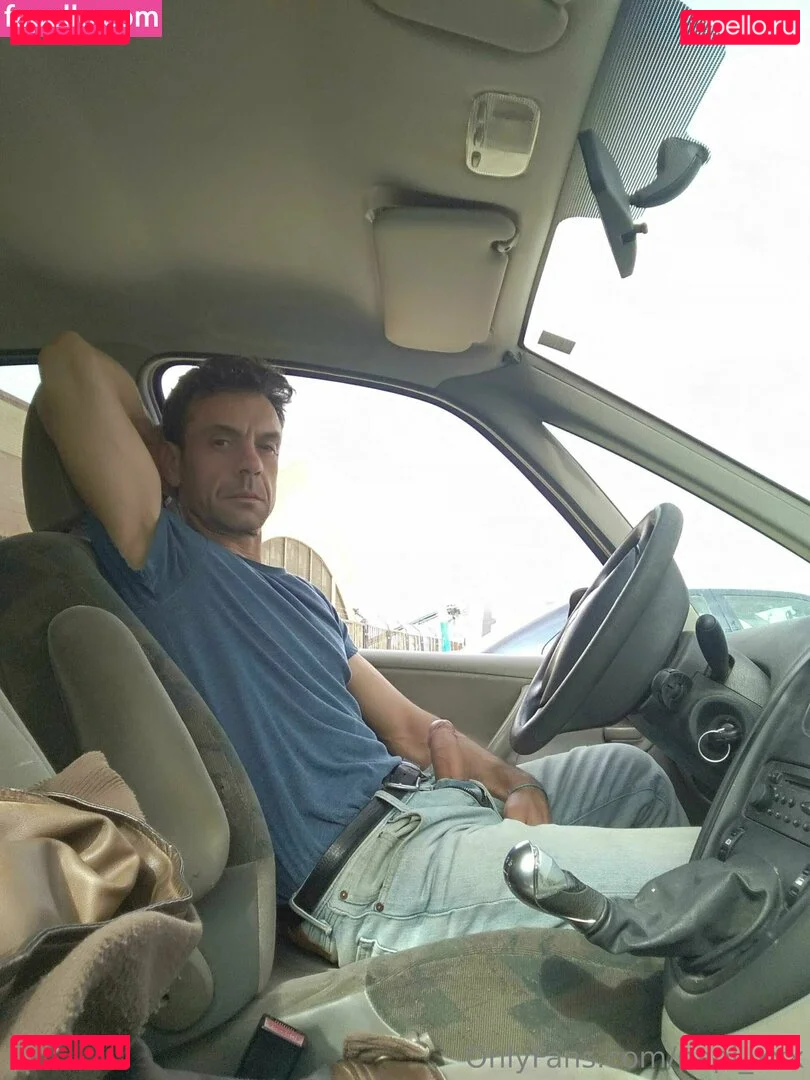 papi_xxx Onlyfans Photo Gallery 