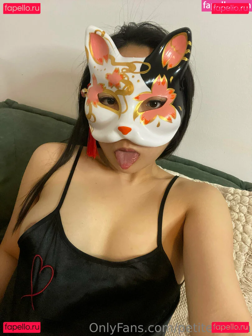 petitemulan Onlyfans Photo Gallery 