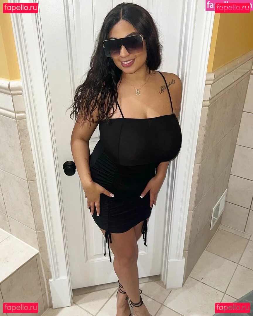 Taylor Loving Onlyfans Photo Gallery 