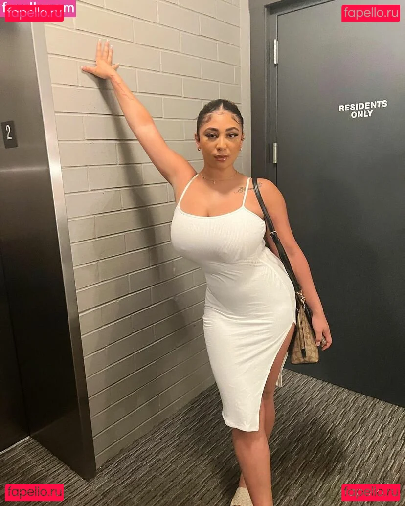 Taylor Loving Onlyfans Photo Gallery 