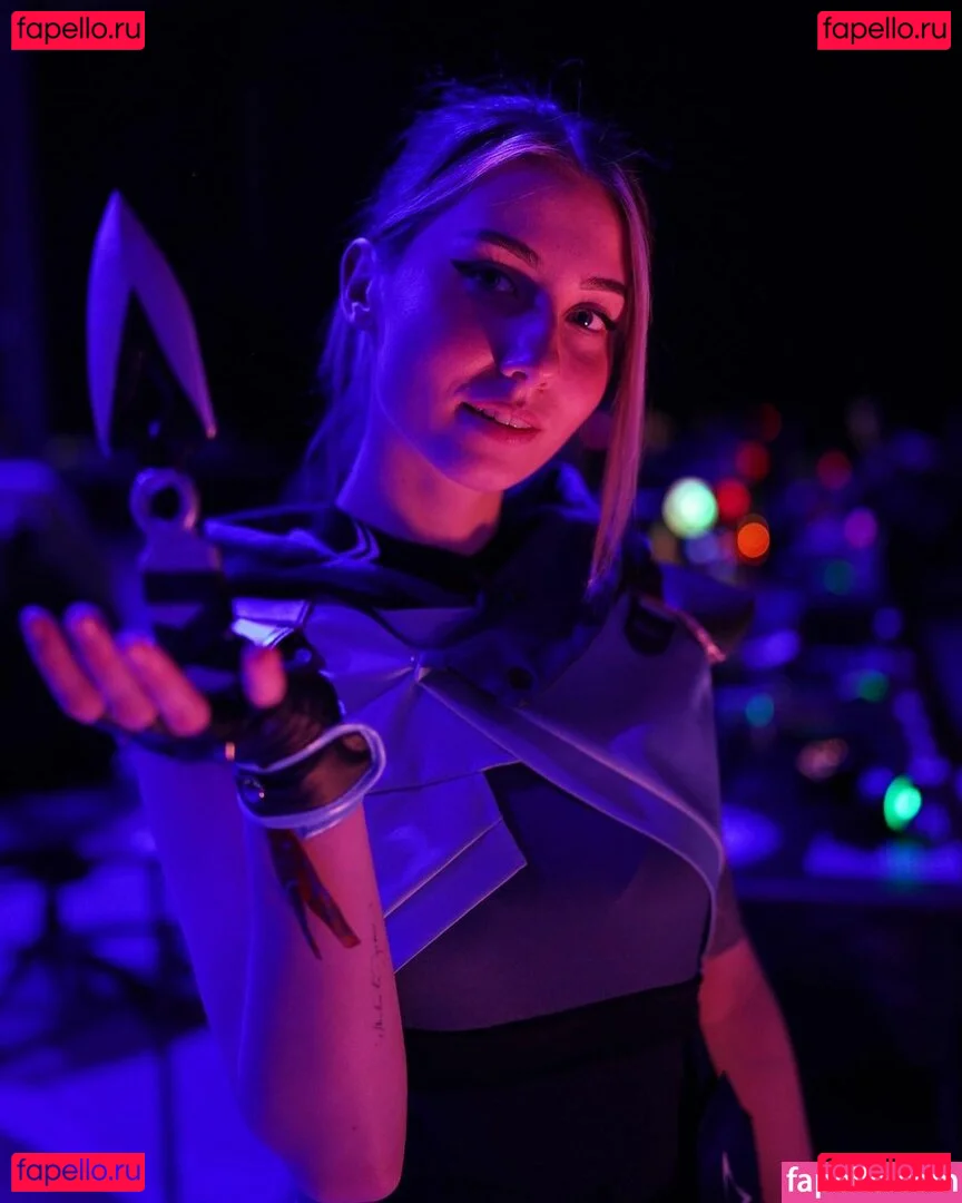 veylaneey Onlyfans Photo Gallery 