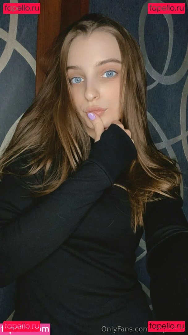 rosyxoxox Onlyfans Photo Gallery 