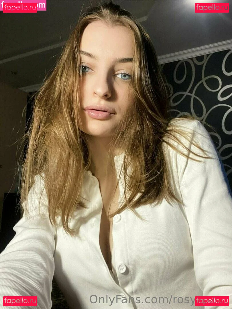 rosyxoxox Onlyfans Photo Gallery 
