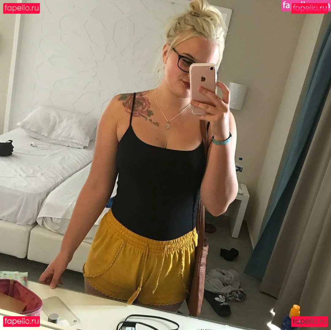 Kim Centamore Onlyfans Photo Gallery 