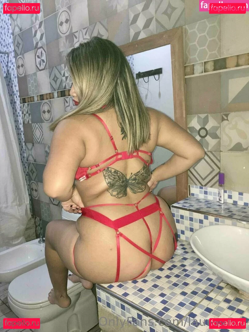 laurauruz Onlyfans Photo Gallery 