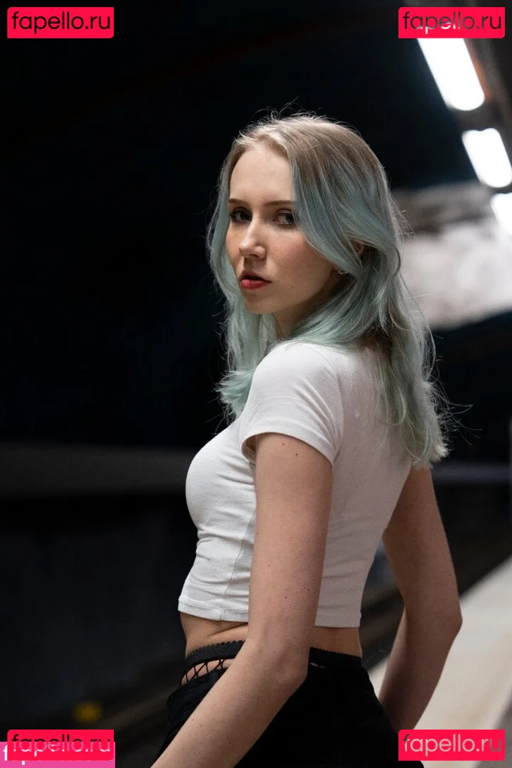 Apollolol Onlyfans Photo Gallery 