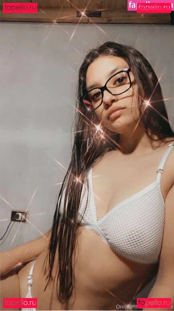 jiimenagis Onlyfans Photo Gallery 