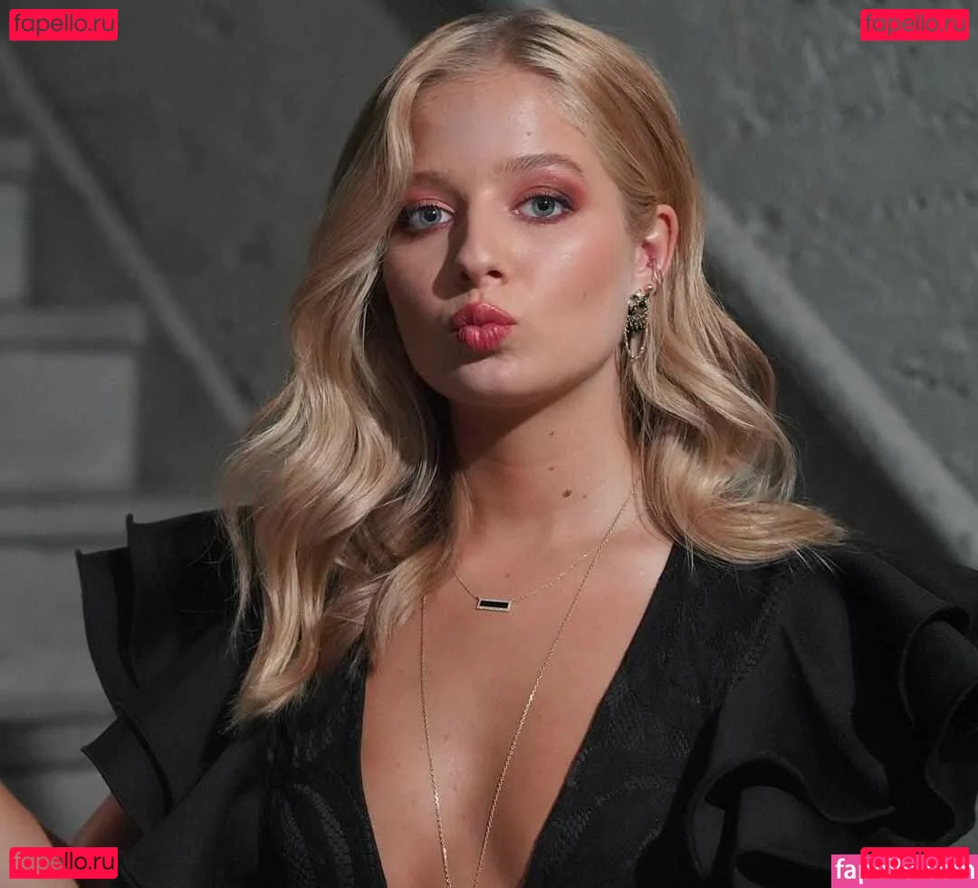 Jackie Evancho Onlyfans Photo Gallery 