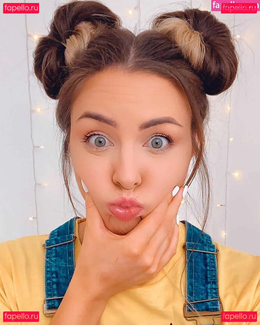 Jazzybum Onlyfans Photo Gallery 