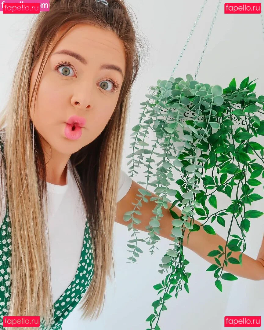 Jazzybum Onlyfans Photo Gallery 