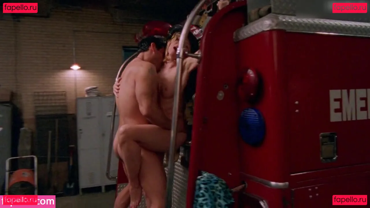 Kim Cattrall Onlyfans Photo Gallery 